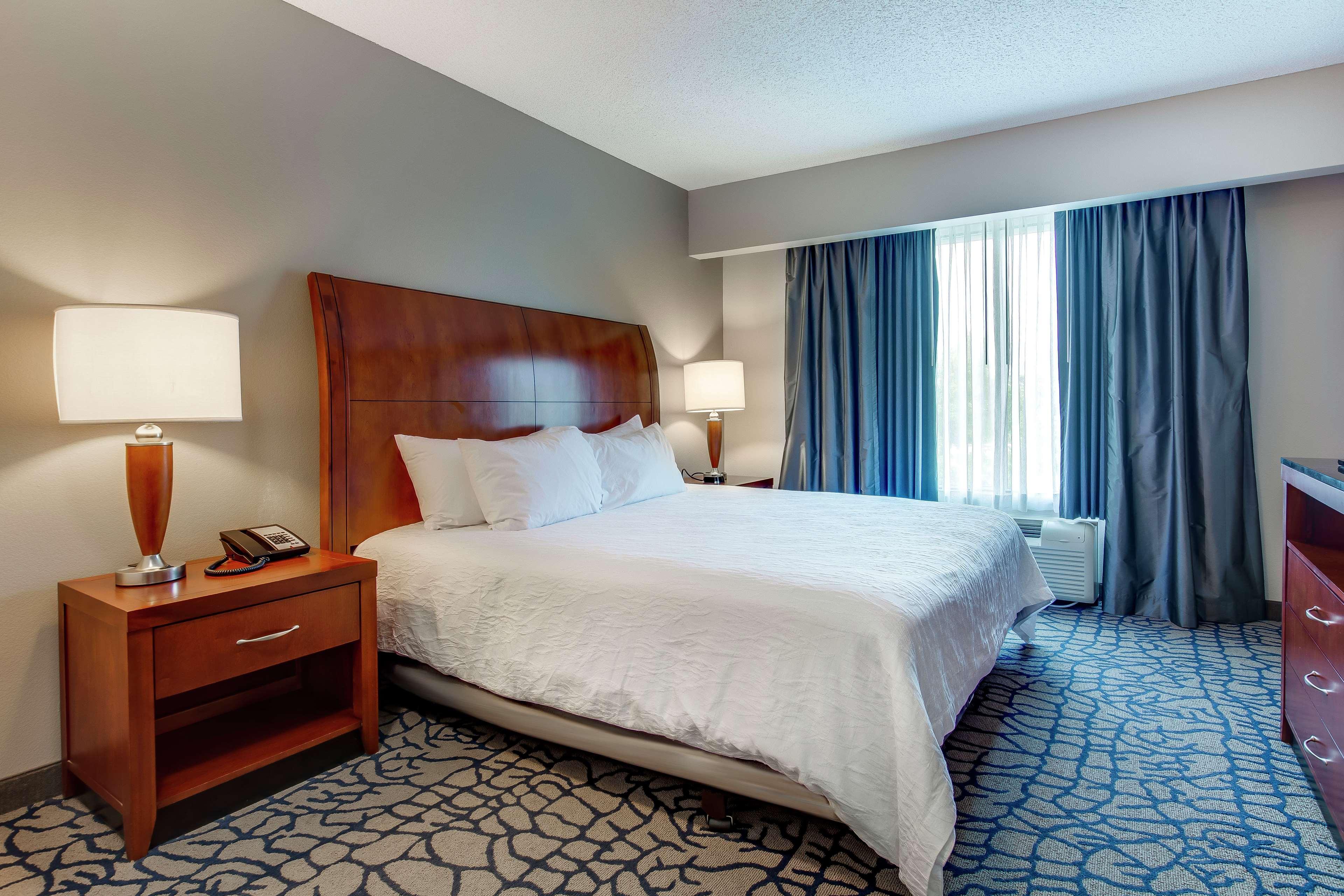 Hilton Garden Inn Louisville-Northeast Dış mekan fotoğraf