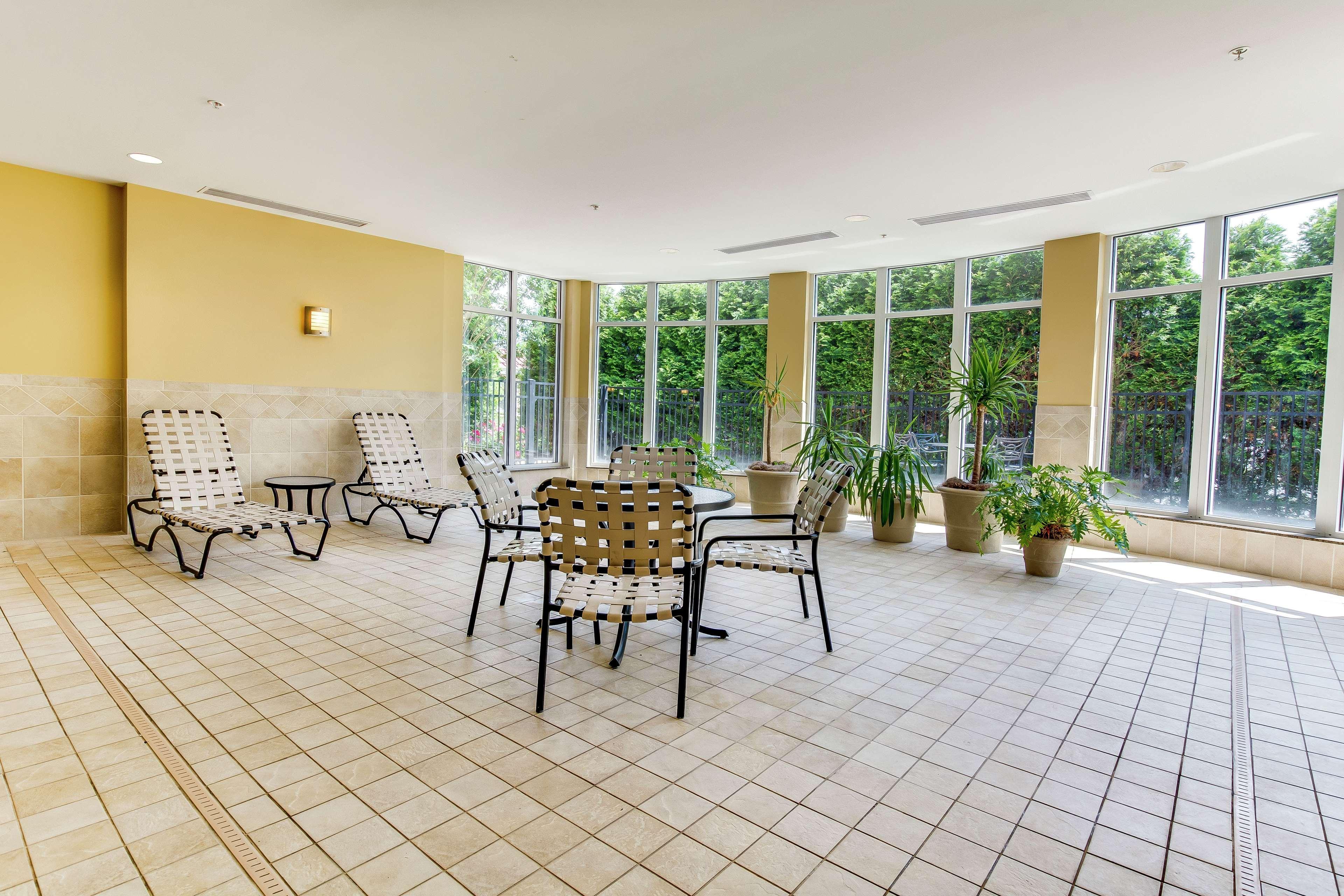 Hilton Garden Inn Louisville-Northeast Dış mekan fotoğraf