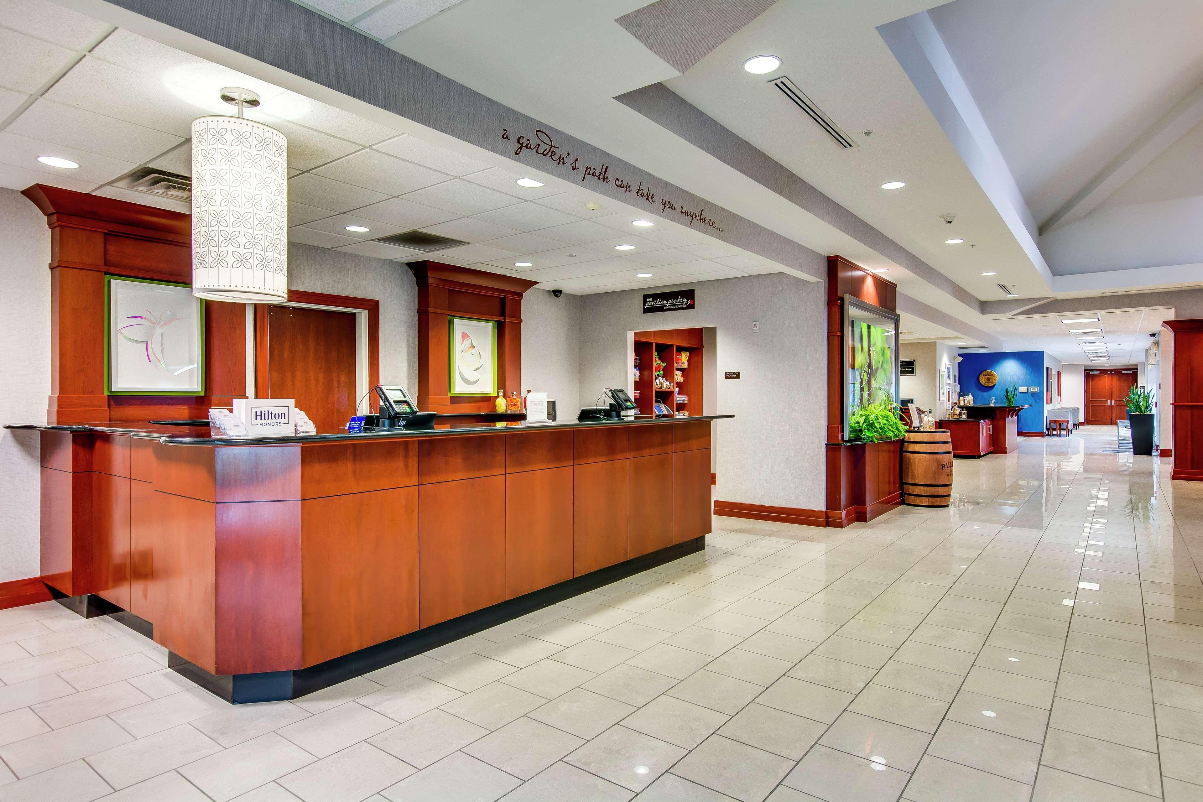 Hilton Garden Inn Louisville-Northeast Dış mekan fotoğraf