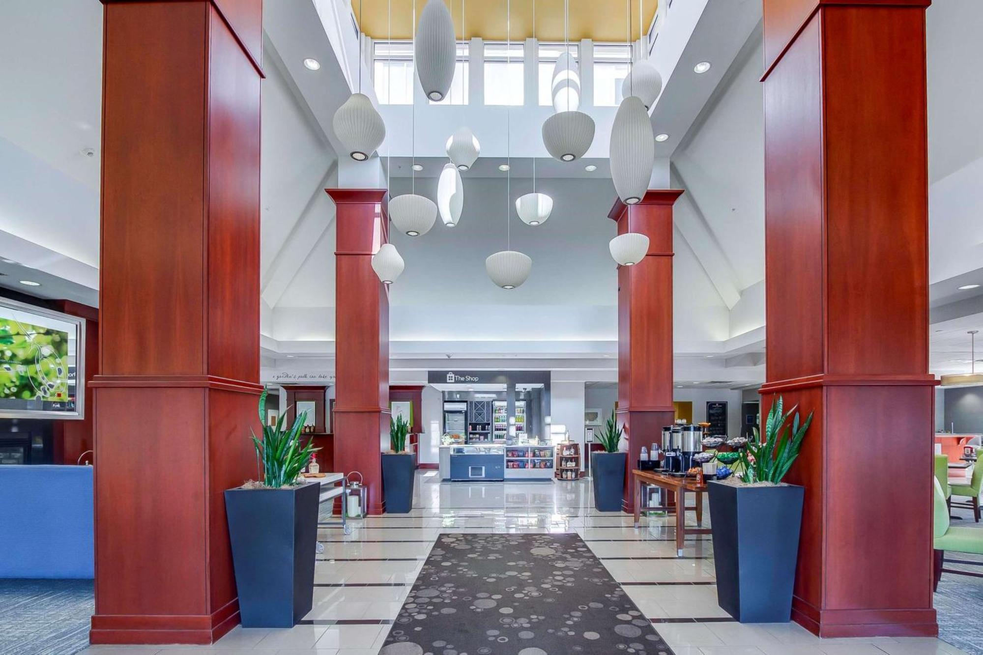 Hilton Garden Inn Louisville-Northeast Dış mekan fotoğraf
