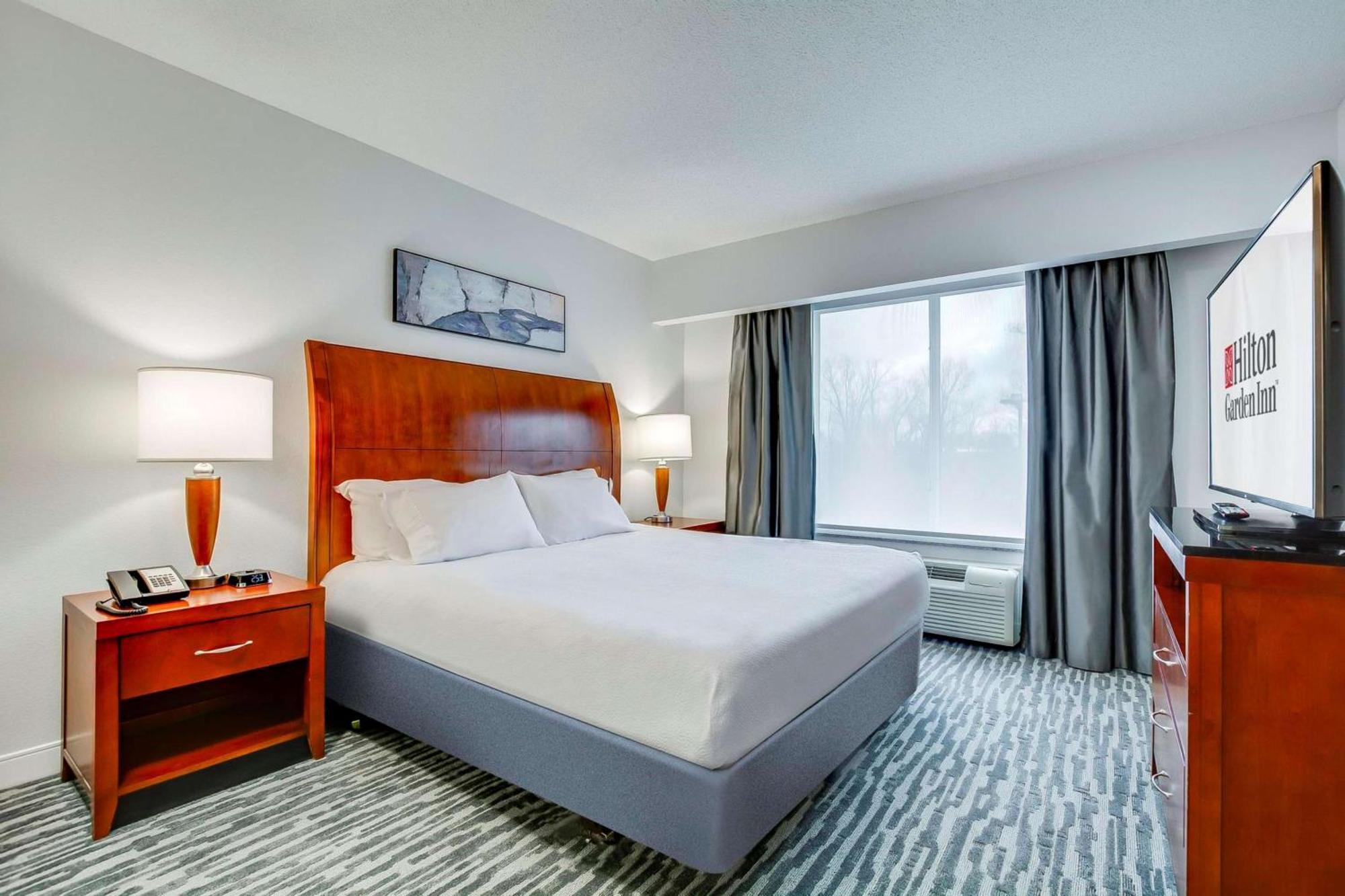 Hilton Garden Inn Louisville-Northeast Dış mekan fotoğraf