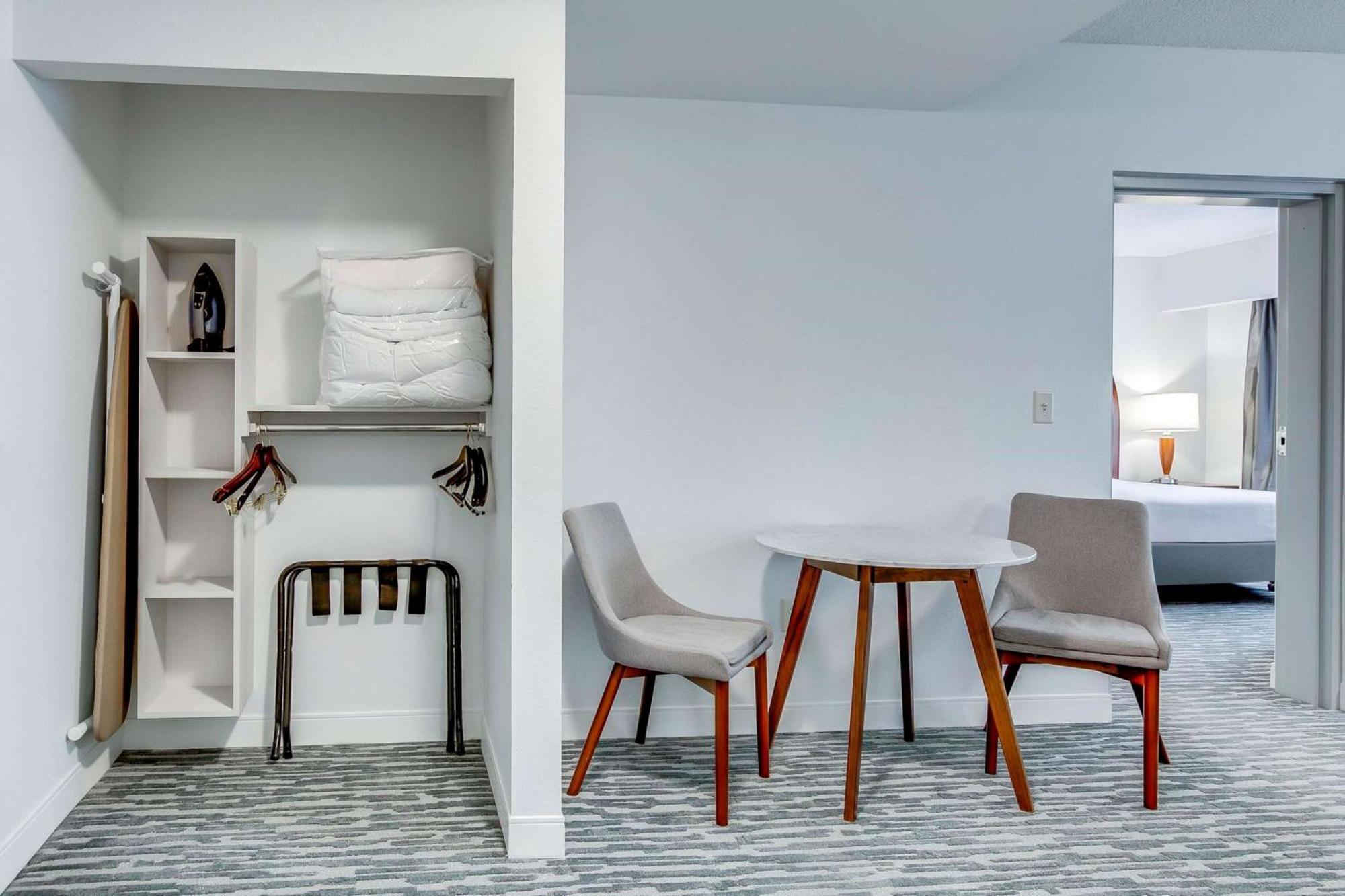 Hilton Garden Inn Louisville-Northeast Dış mekan fotoğraf