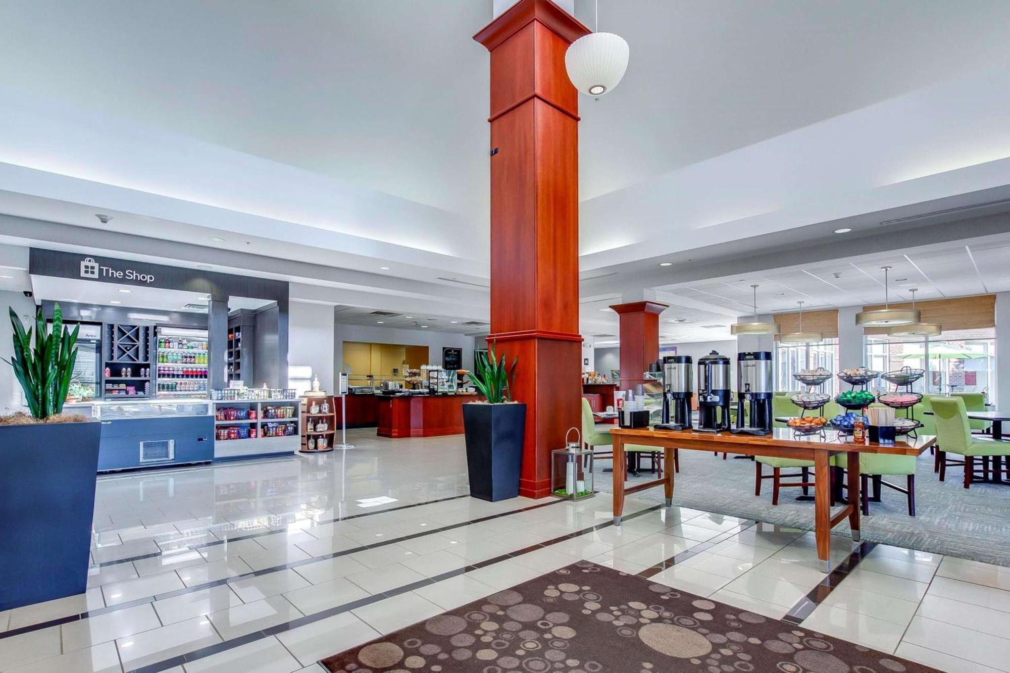 Hilton Garden Inn Louisville-Northeast Dış mekan fotoğraf