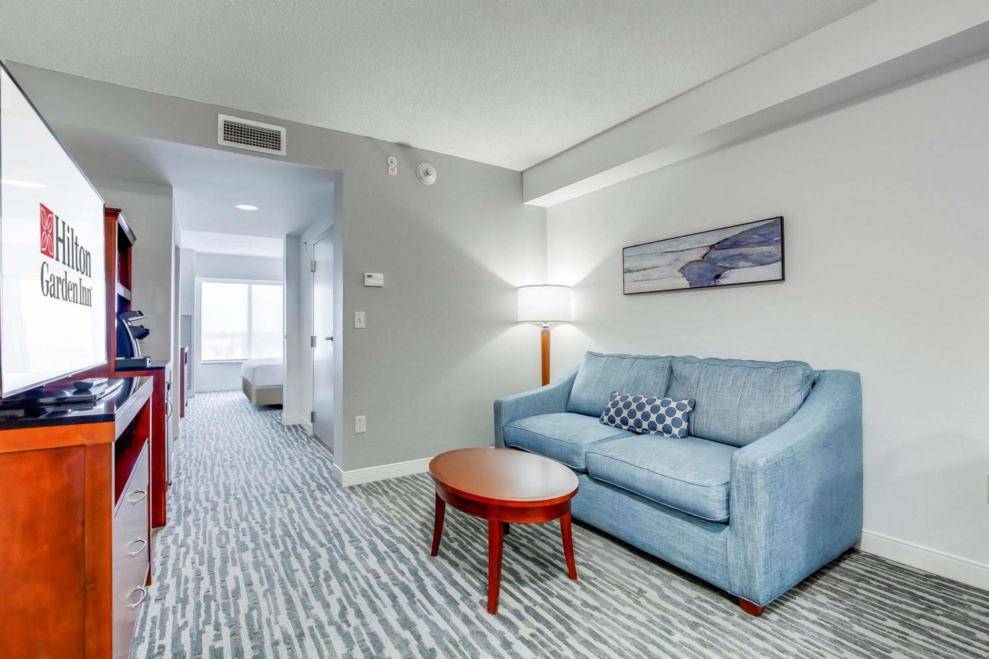 Hilton Garden Inn Louisville-Northeast Dış mekan fotoğraf