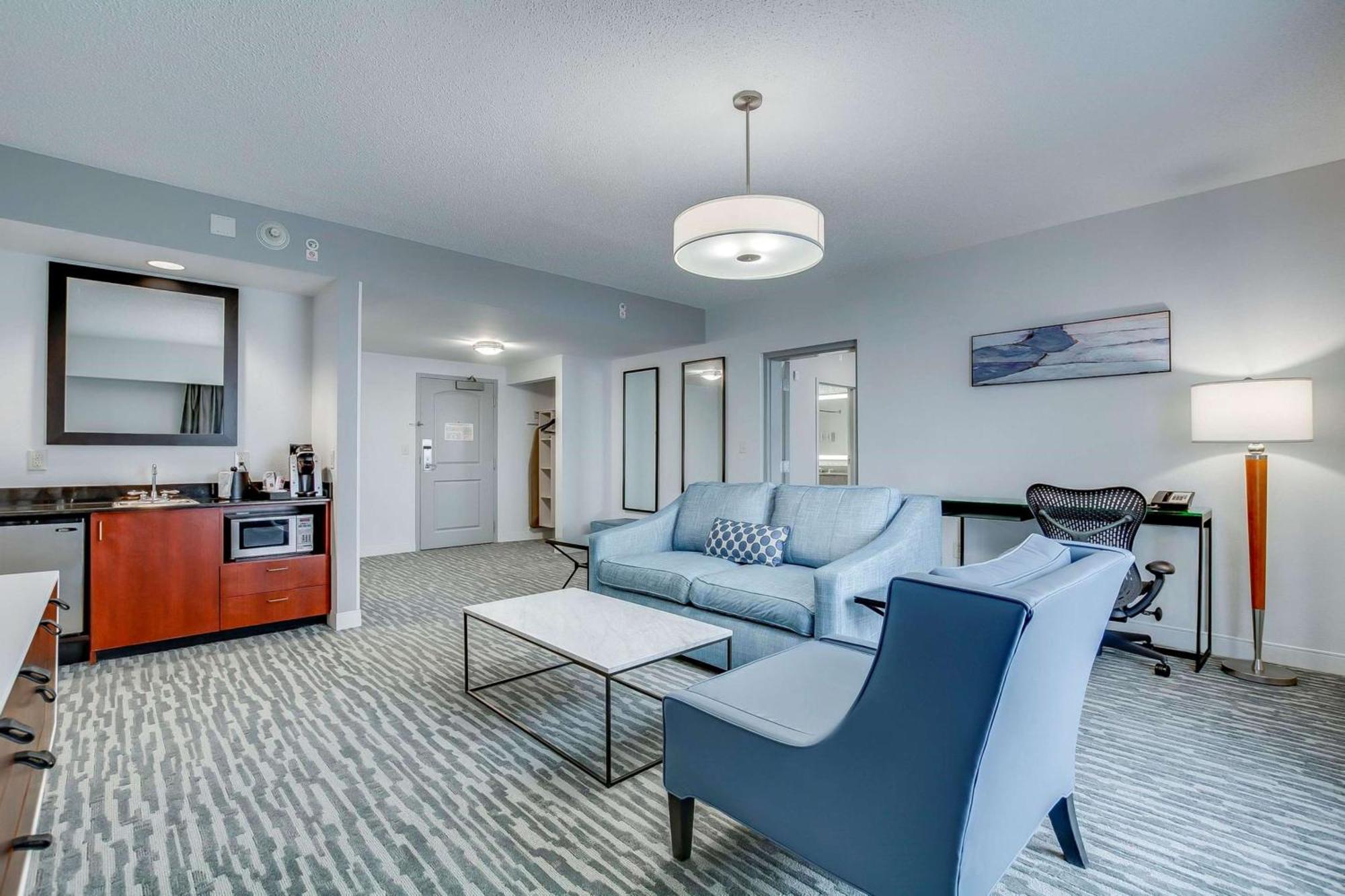Hilton Garden Inn Louisville-Northeast Dış mekan fotoğraf